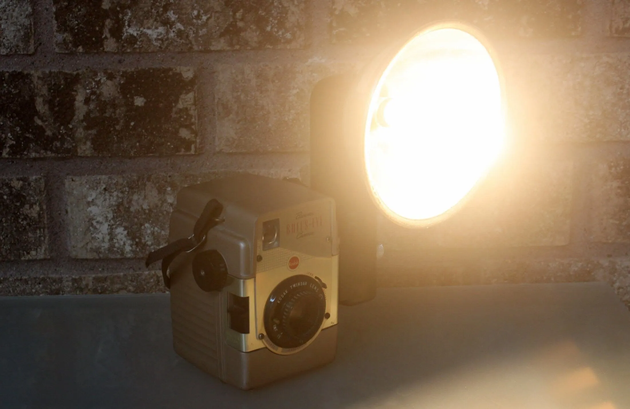 LED Reading Lamp - Gold-Version Kodak Brownie Bull's Eye Vintage Camera