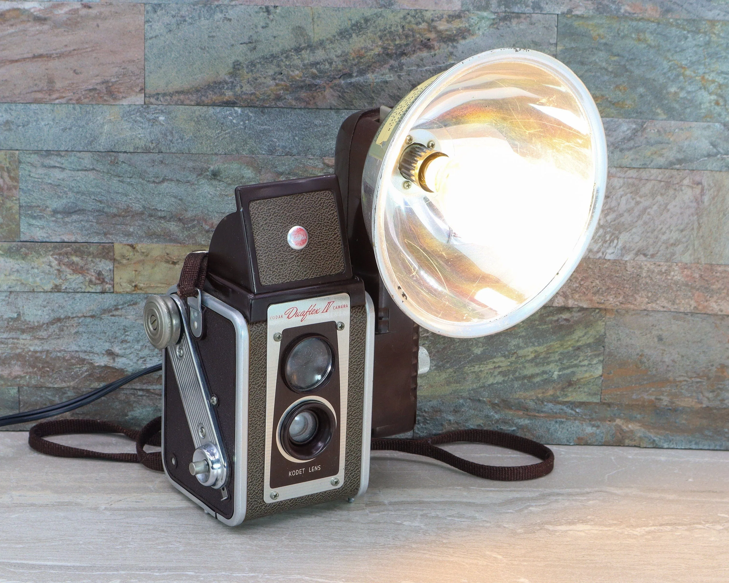 LED Reading Lamp - Kodak Duaflex IV Kodet Lens Vintage Camera